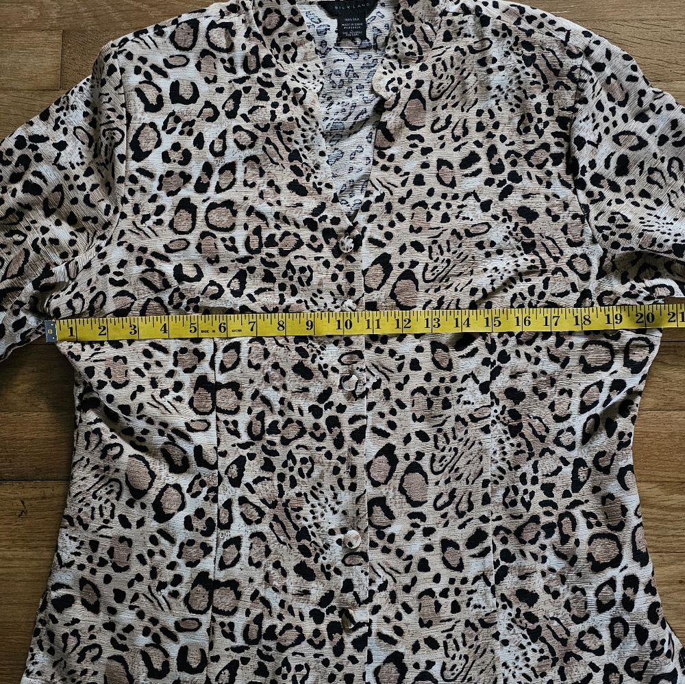 SilkLand 100% Silk Animal Print Blouse Women's Vintage Size Large - Picture 9 of 14